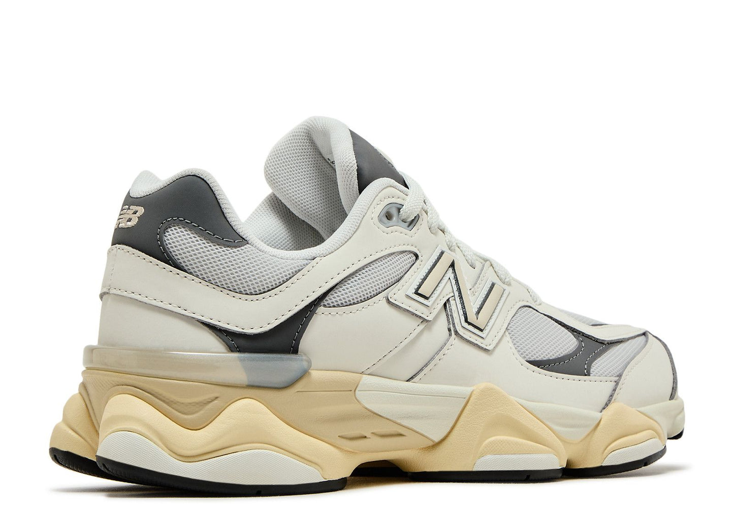 New Balance 9060 Sea Salt Gs Size: 5.5,6,6.5,7