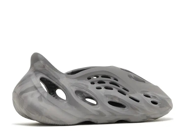 Yeezy Foam Runner Granite Size: 7, 9, 10, 11, 12, 13