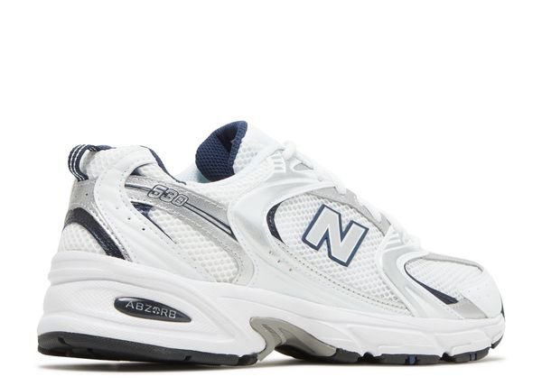 New Balance 550 White Silver Metallic Size: 7/8.5w