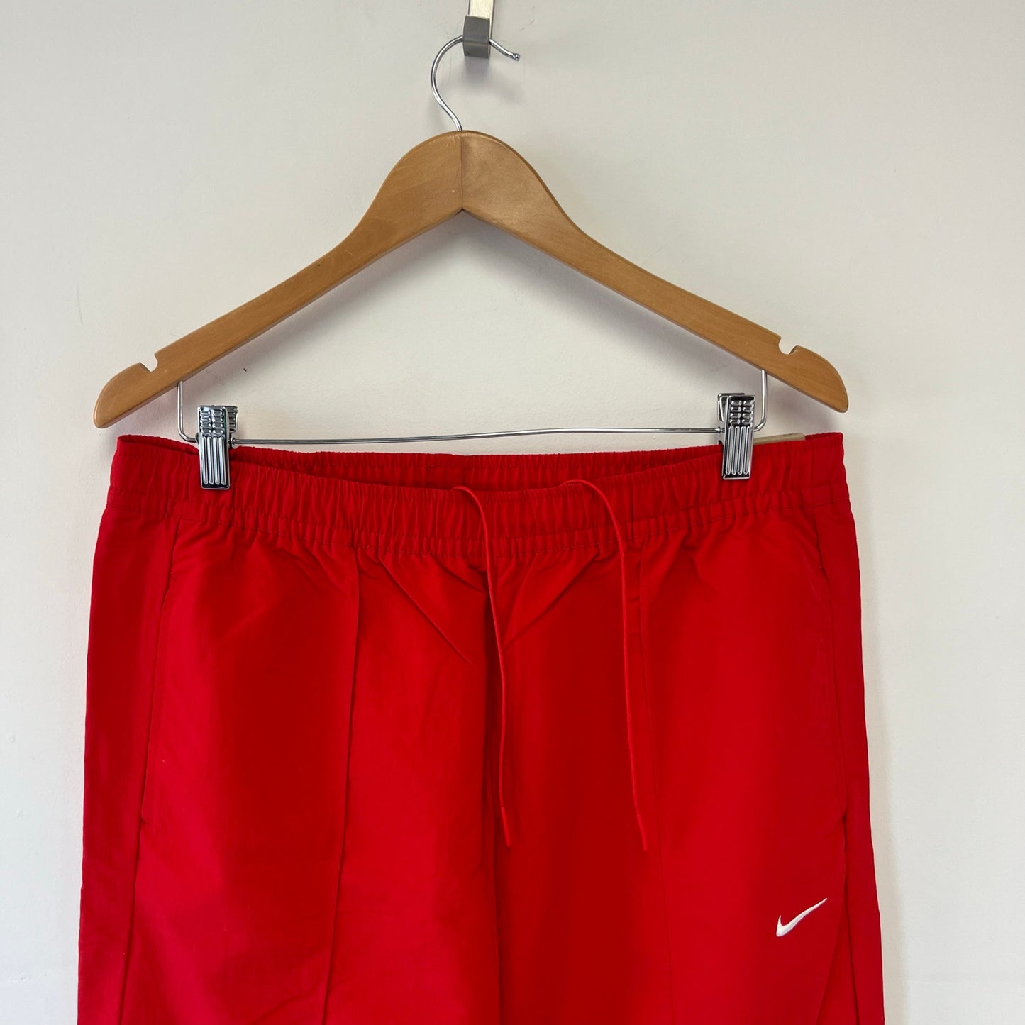 NWT Nike Baggy Trackpants L