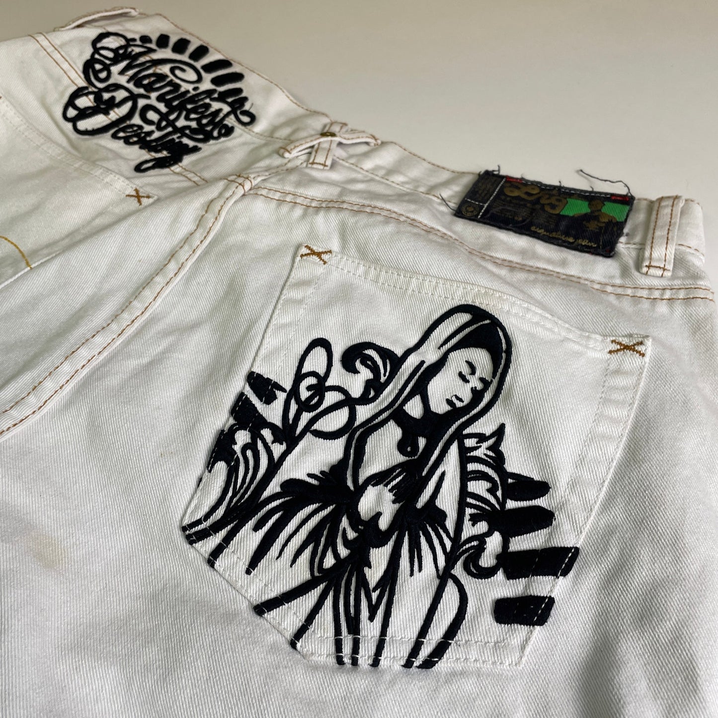 LRG Y2K embroidery rosary denim jorts 34