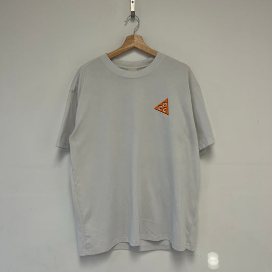 Nike ACG Graphic Spell out Shirt M