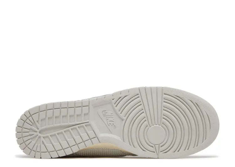 Nike Dunk Low Bone Size: 6M/7.5W