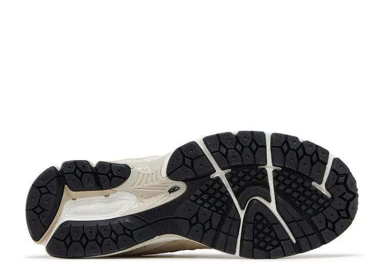 New Balance 2002R Sandstone Magnet Linen Size: 9.5, 10.5, 11.5