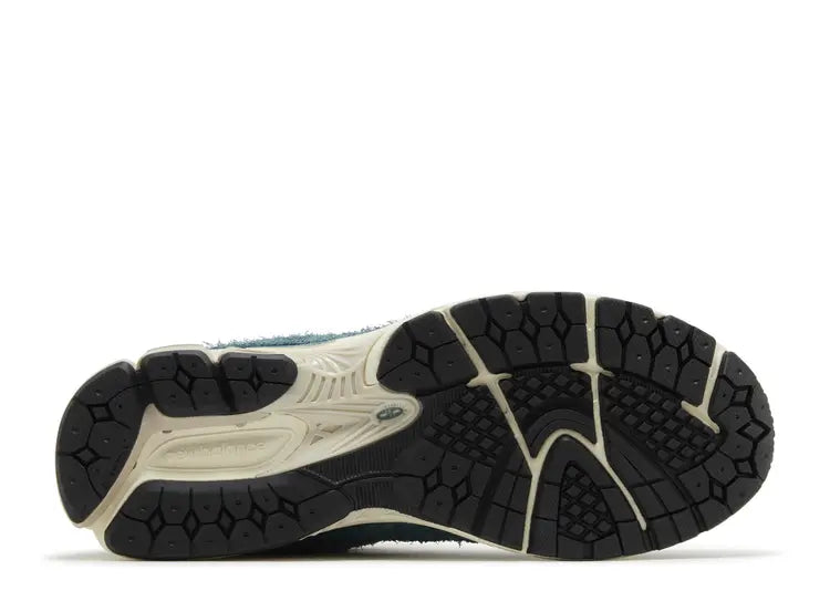 New Balance 2002R New Spruce Magnet Size: 9, 9.5