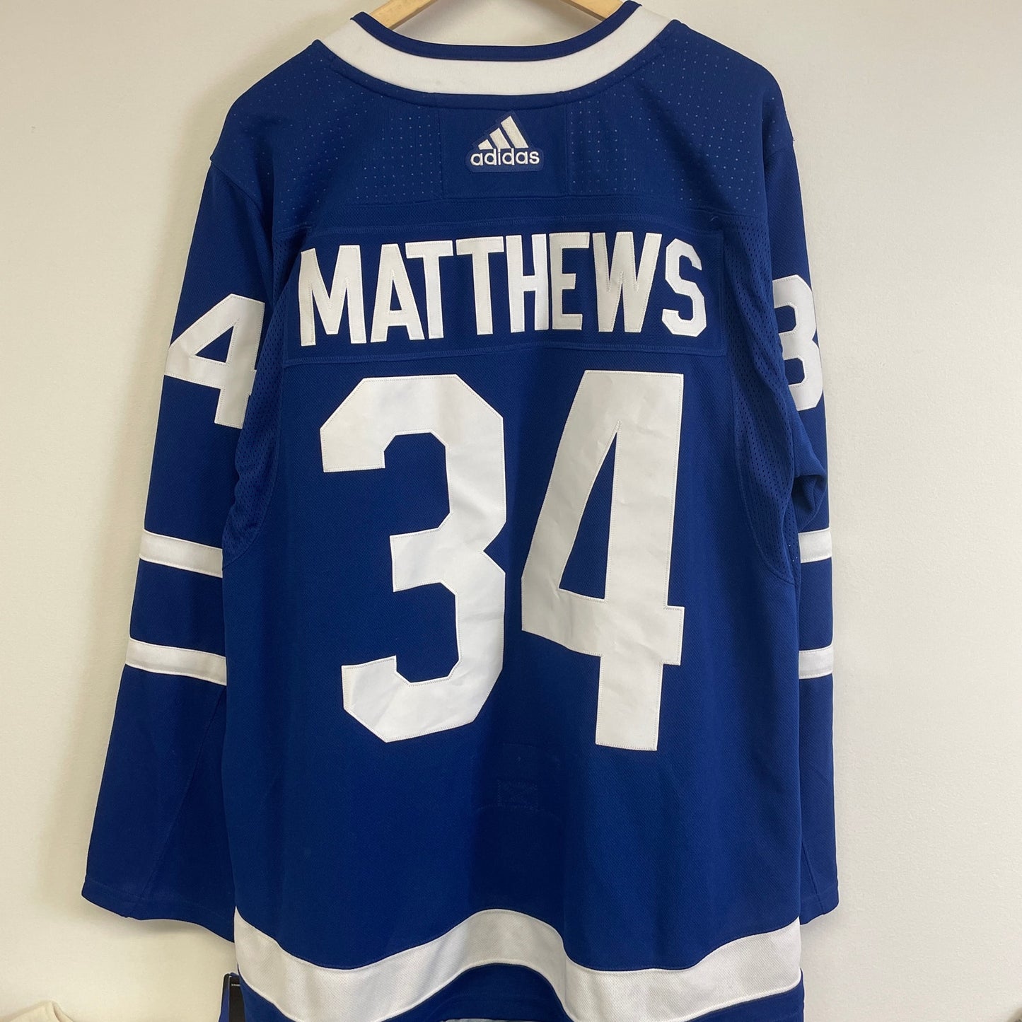 Toronto Maple Leafs Mathews Jersey adidas NWT 54