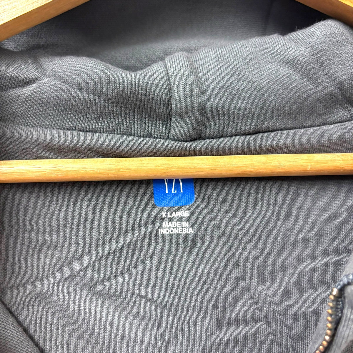 YZY Gap Zip Up Sweater Brand New XL