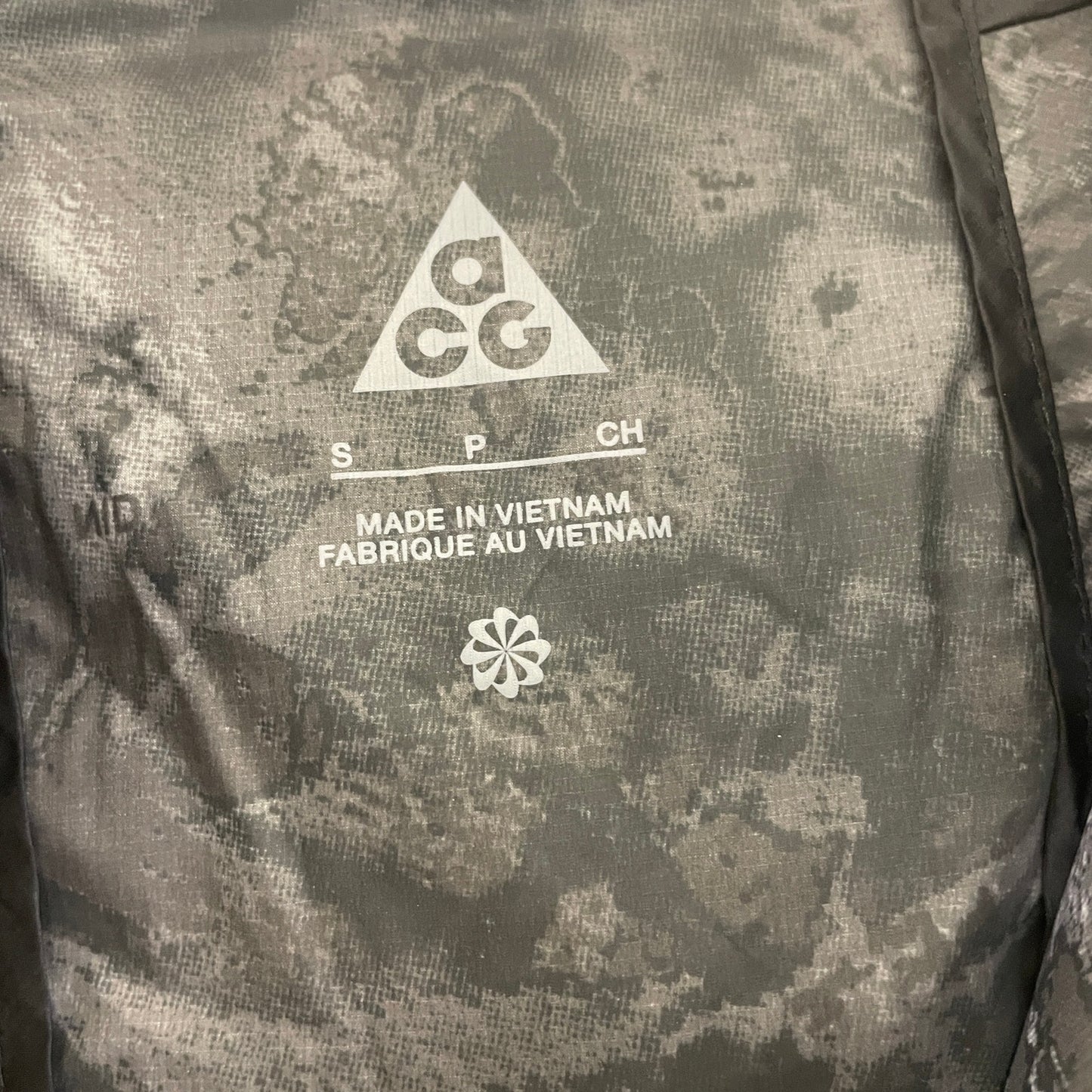 Nike ACG Cinder Cone Hooded Jacket Windbreaker S