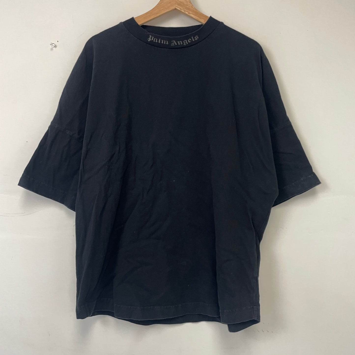 Palm angels curved back print collar logo tee M