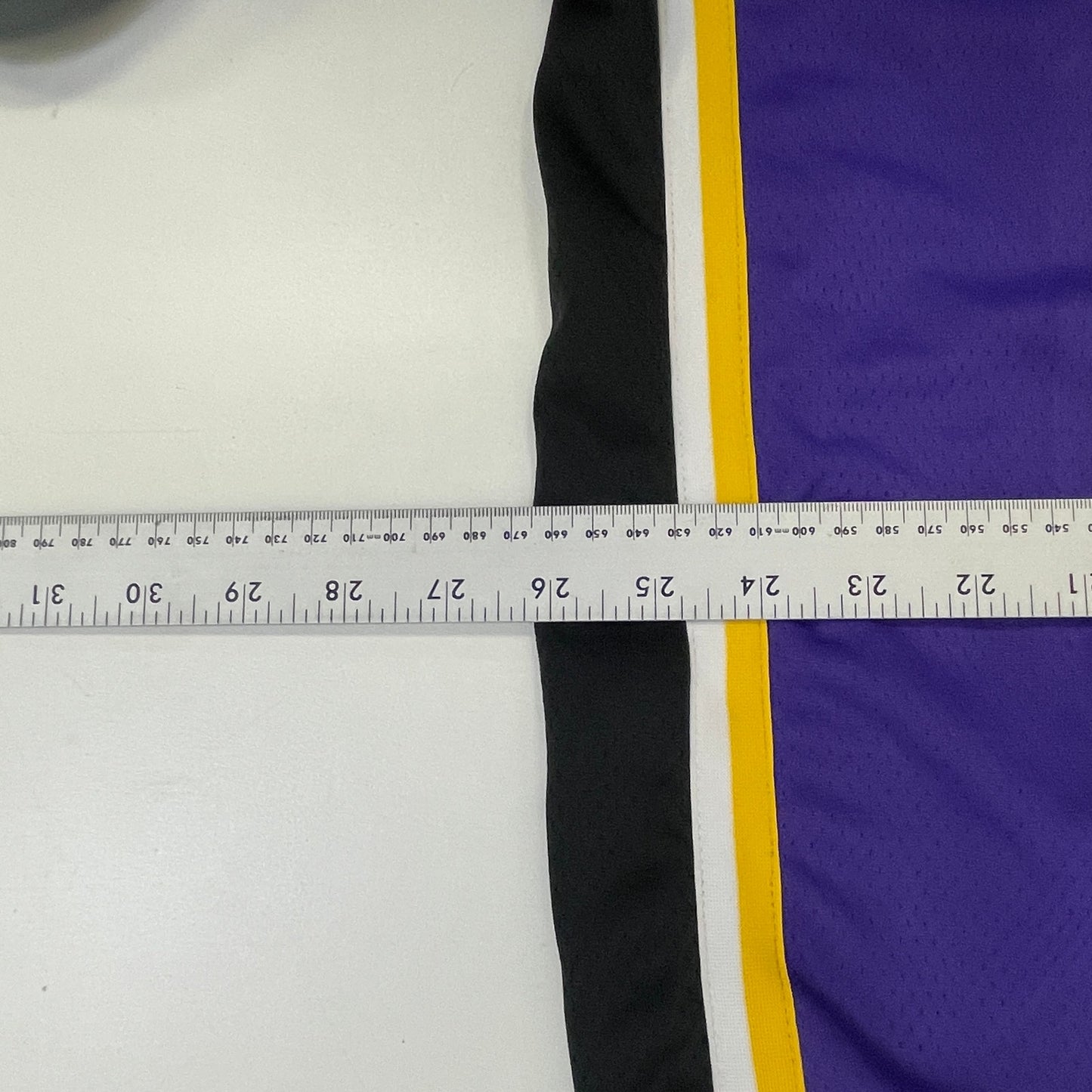Nike LA Lakers Lebron Swingman Jersey XL