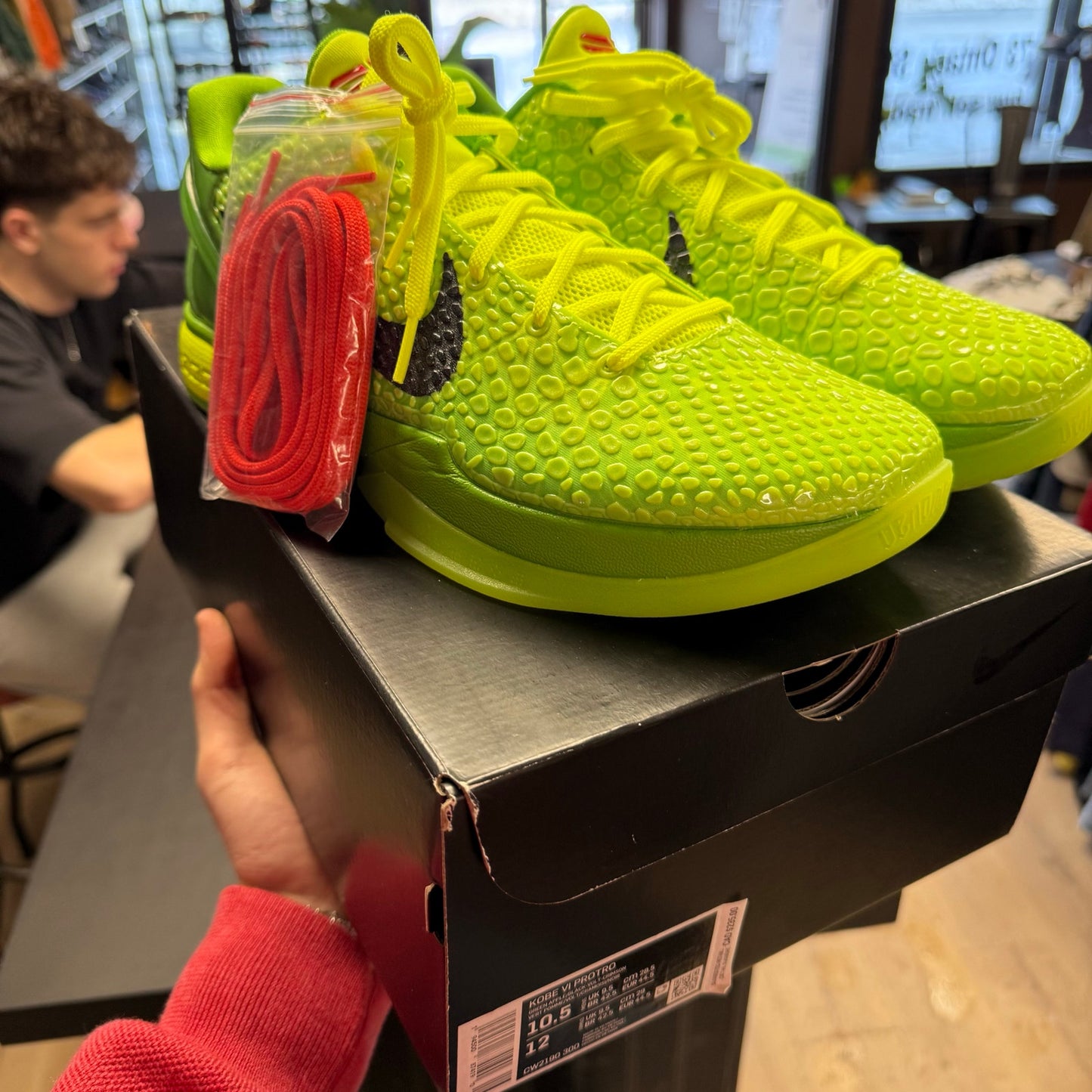 Nike Kobe 6 Protro Grinch Size: 10.5