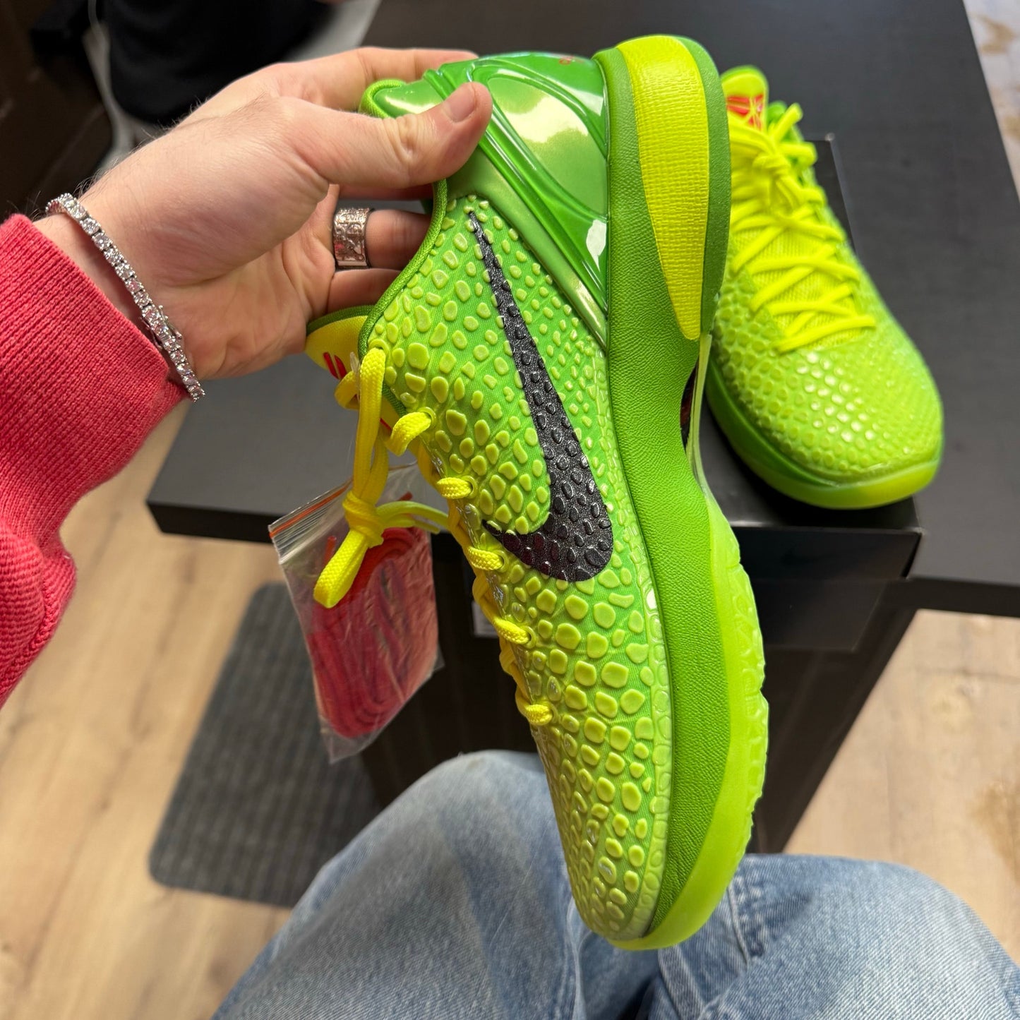Nike Kobe 6 Protro Grinch Size: 10.5