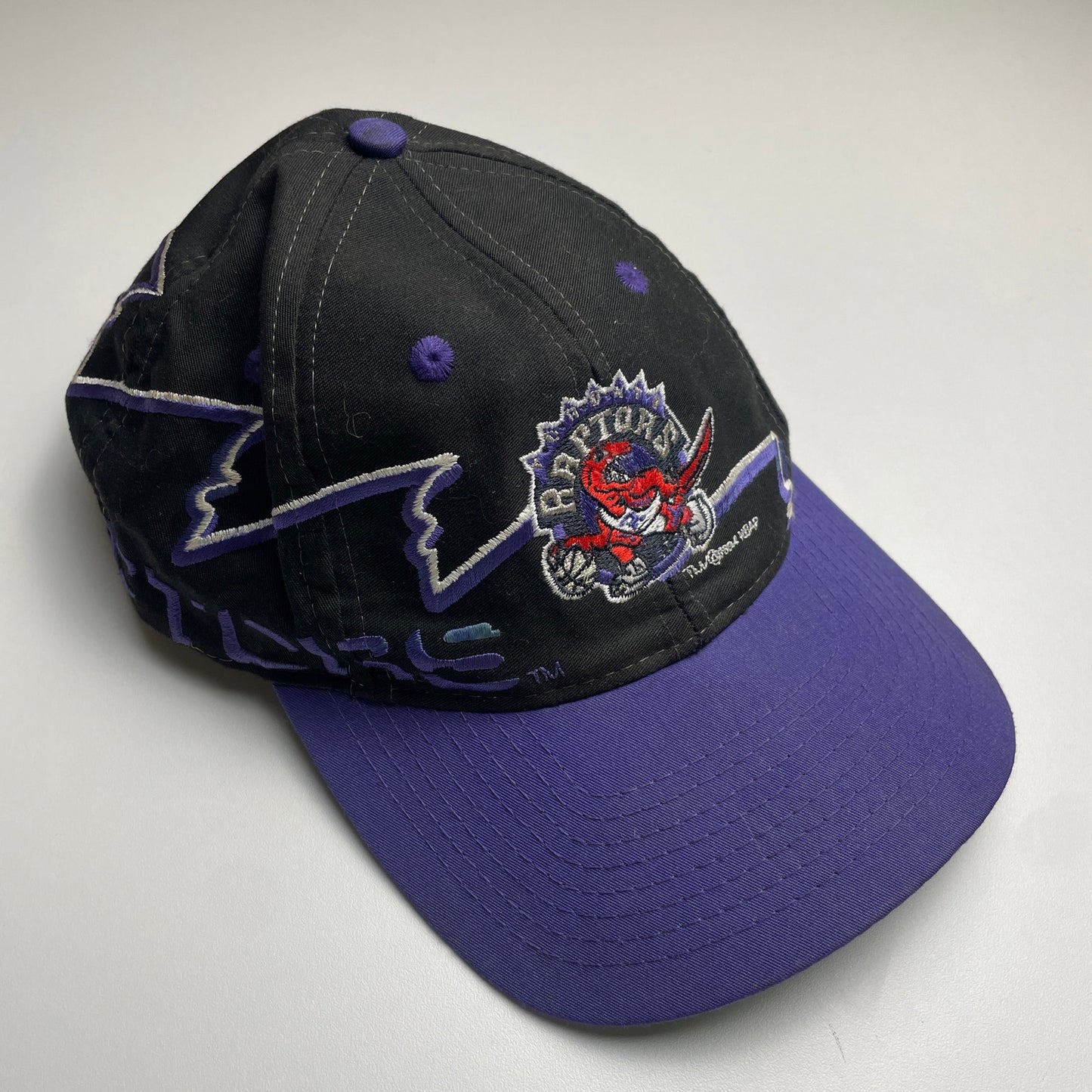 vintage raptors hat shark tooth FLAWED