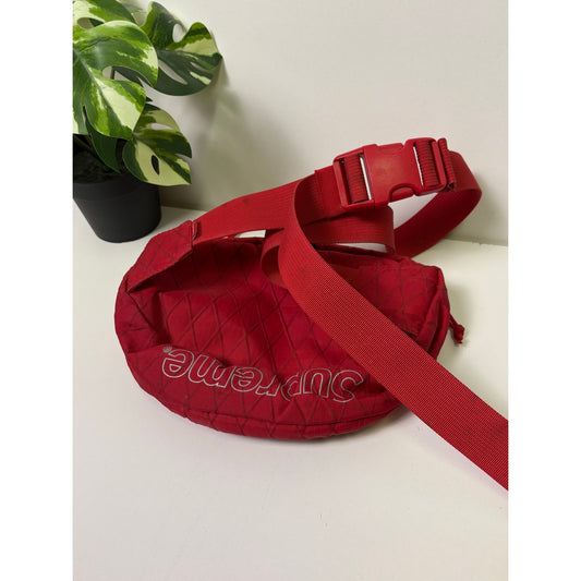 Supreme FW18 red waist side bag