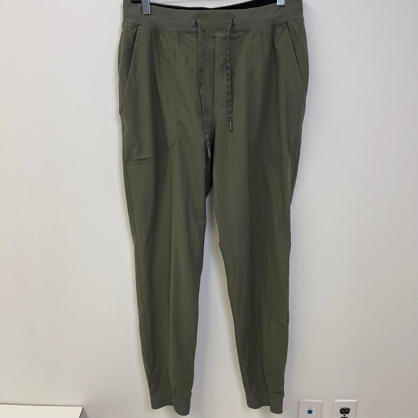 Lululemon ABC jogger green pant 32