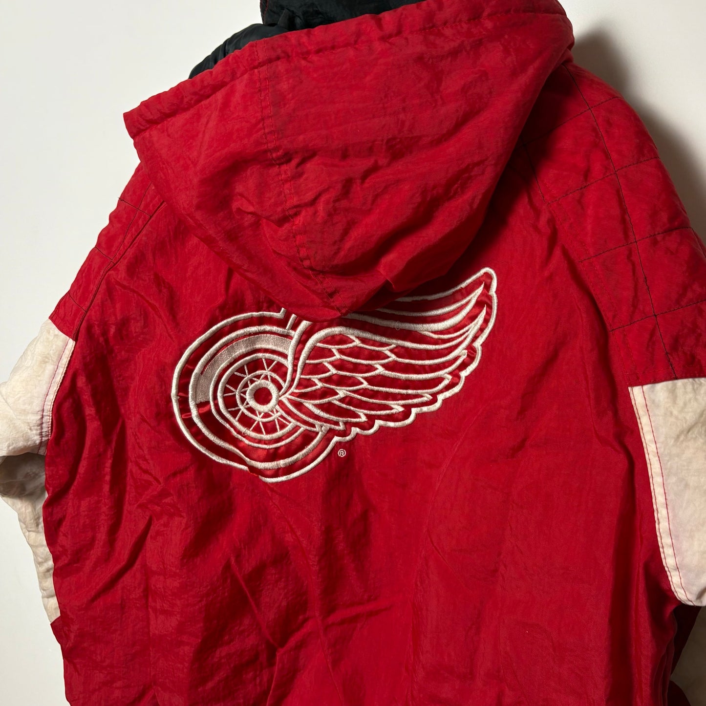 Vintage Detroit Red Wings apex one red starter puffer jacket