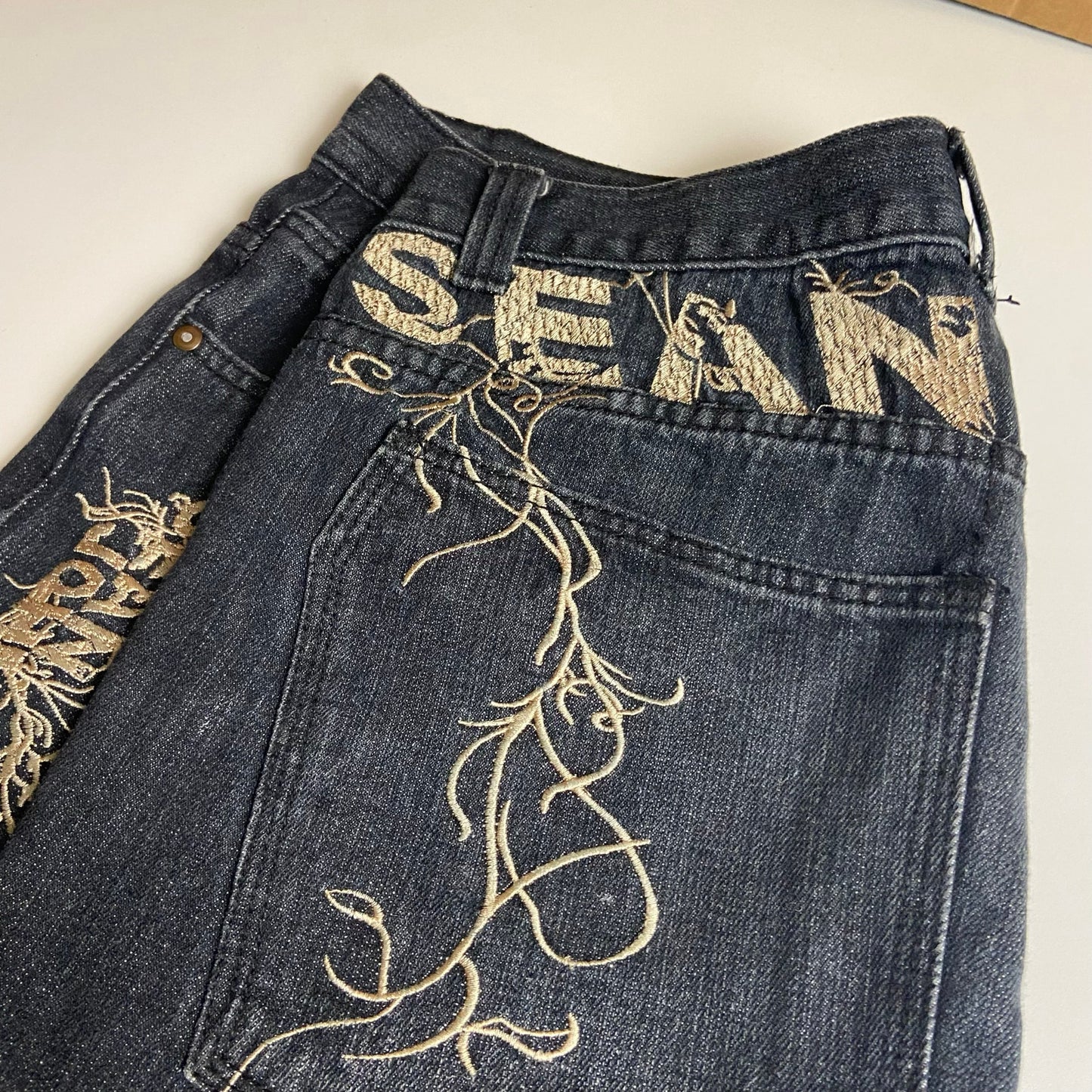 Sean John Y2K embroidery baggy jeans