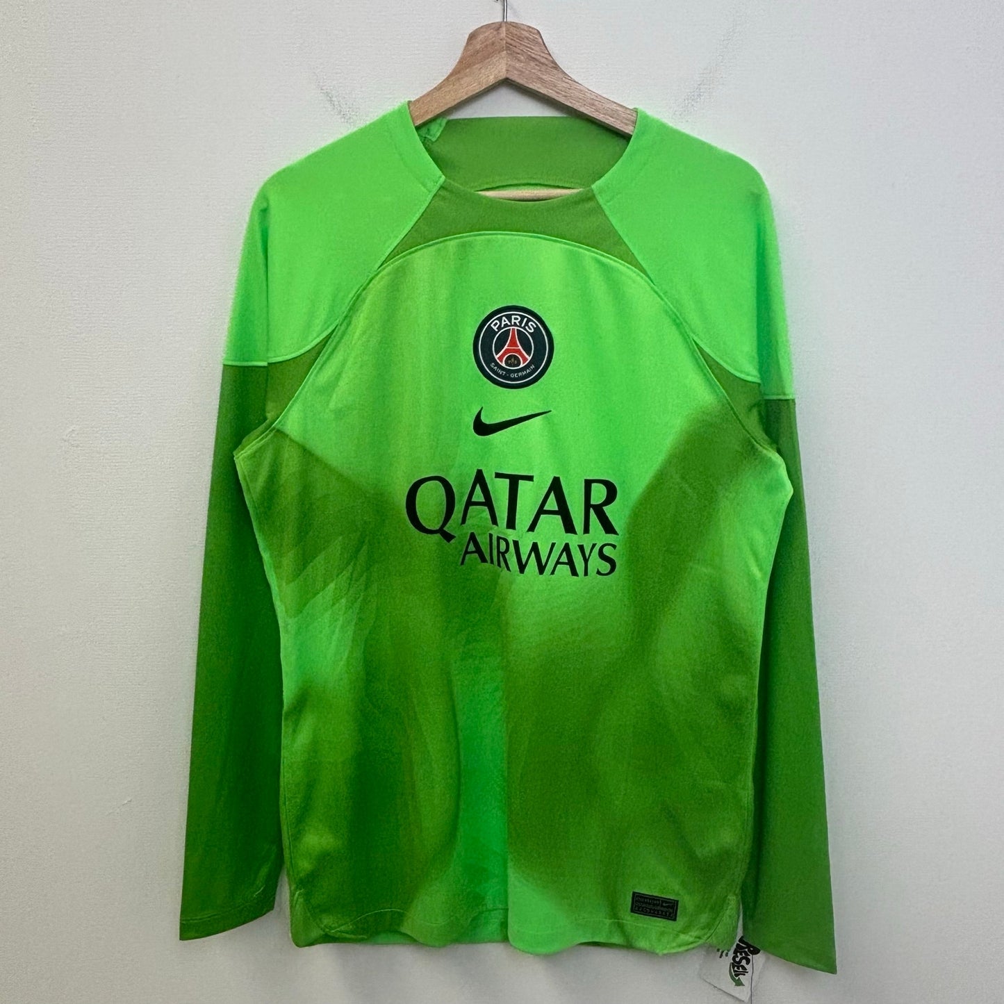 Paris Saint Germain Nike Jersey M
