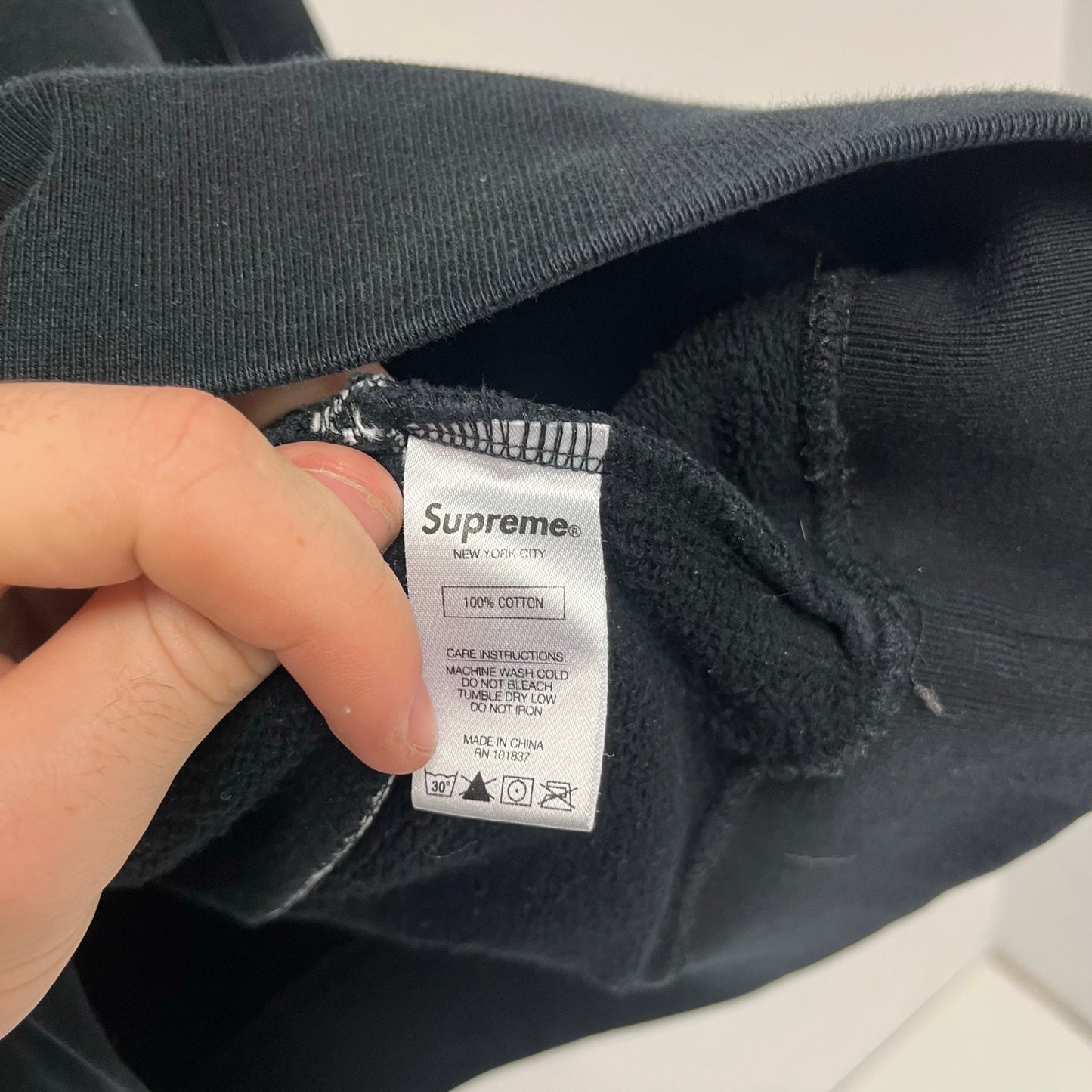 Supreme Black Piping Hoodie M