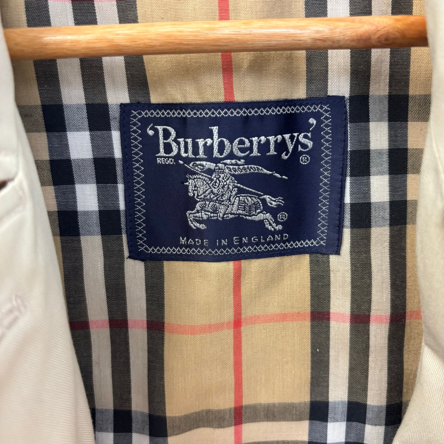 Burberry vintage trench coat jacket L