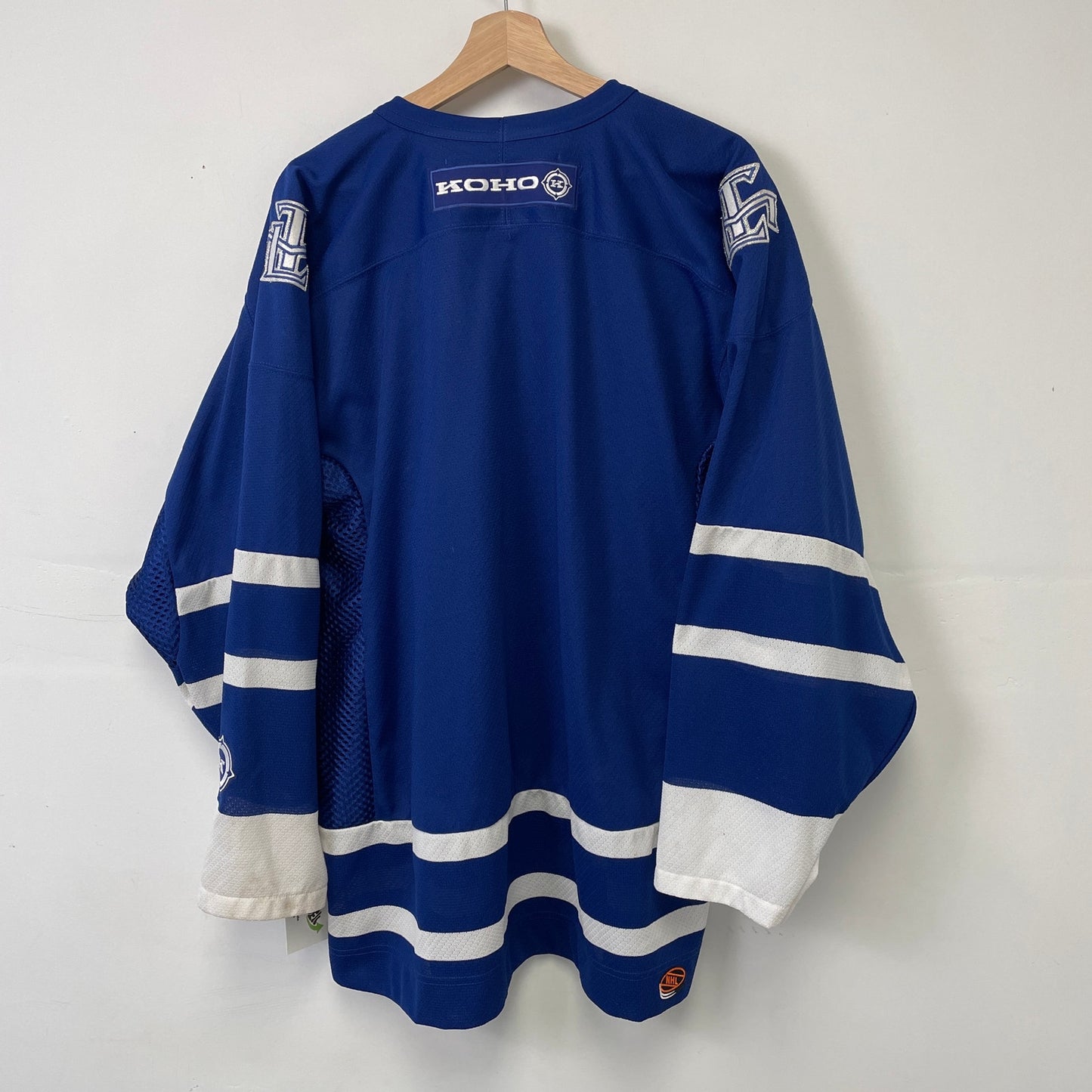 Vintage Toronto Maple leafs 90s hockey jersey L