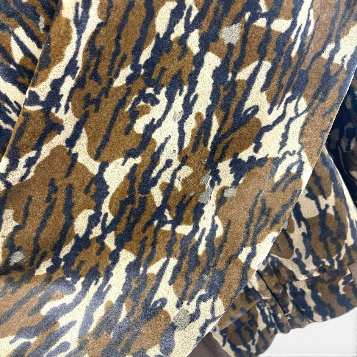 Vintage Carhartt Treebark Camo Active Jacket L