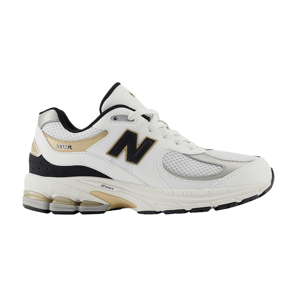 New Balance 2002R White Black Gold Size: 7/8.5w