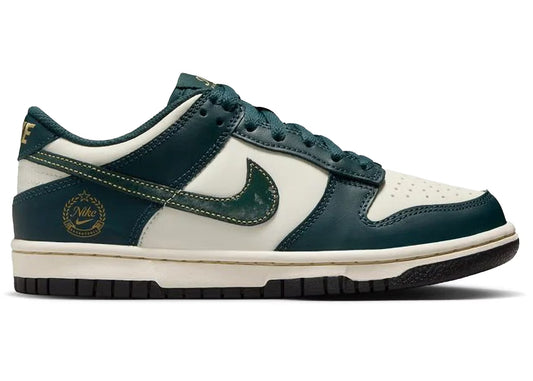 Nike Dunk Low Deep Jungle Size: 7/8.5W