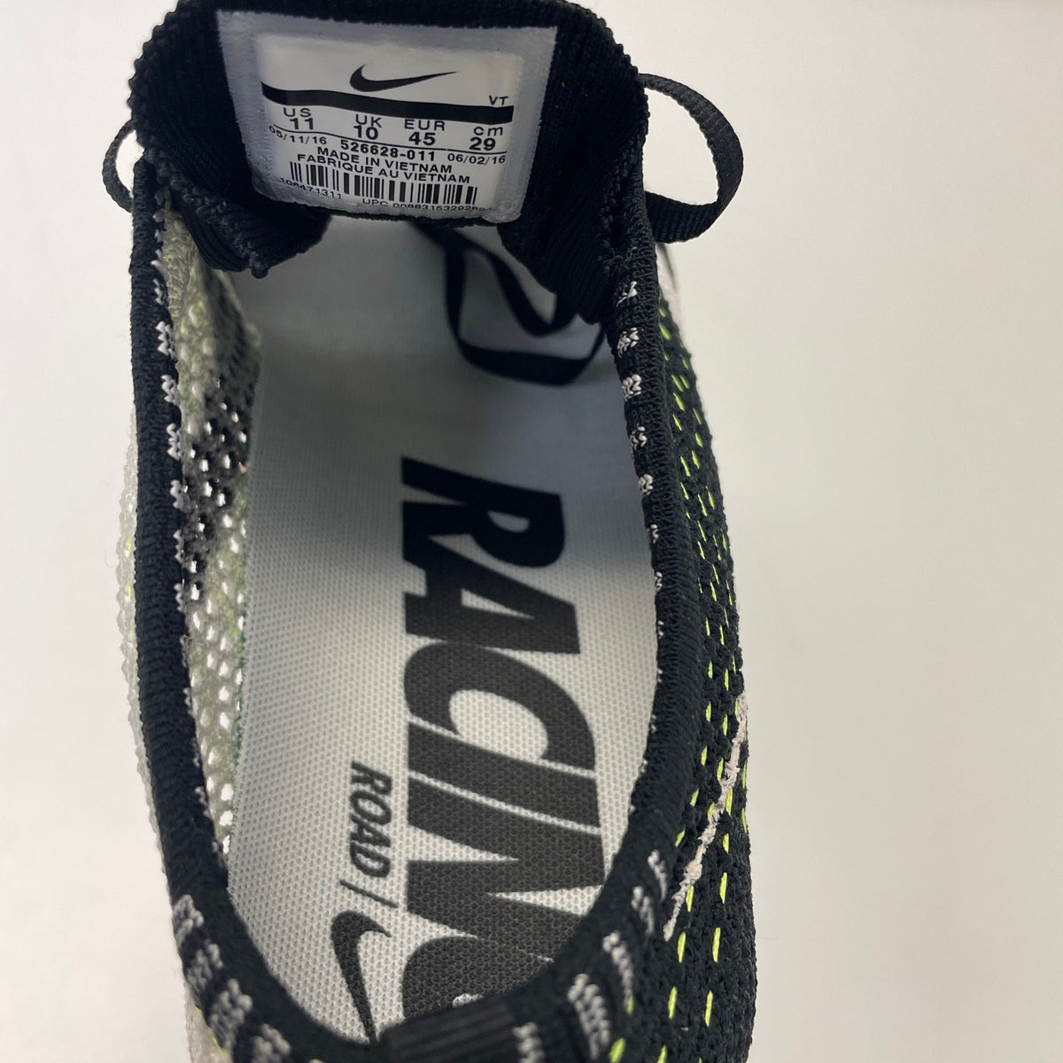 Nike Flyknit Racer Black 2014 size 11 NEW 526628-011