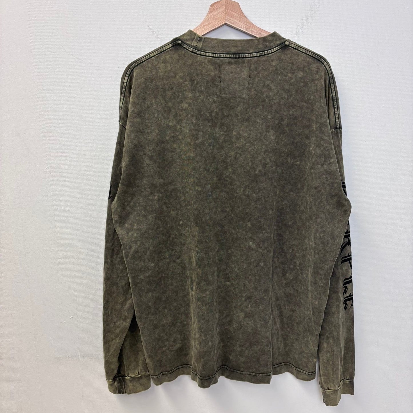 Purple acid wash green long sleeve shirt L
