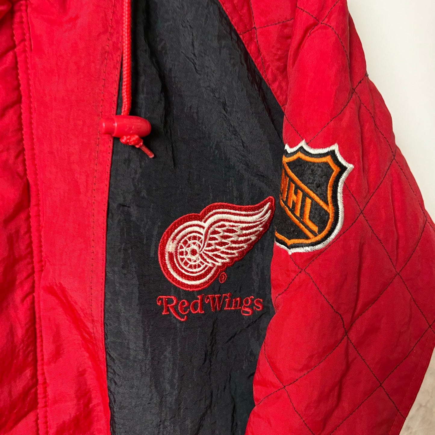 Vintage Detroit Red Wings apex one red starter puffer jacket