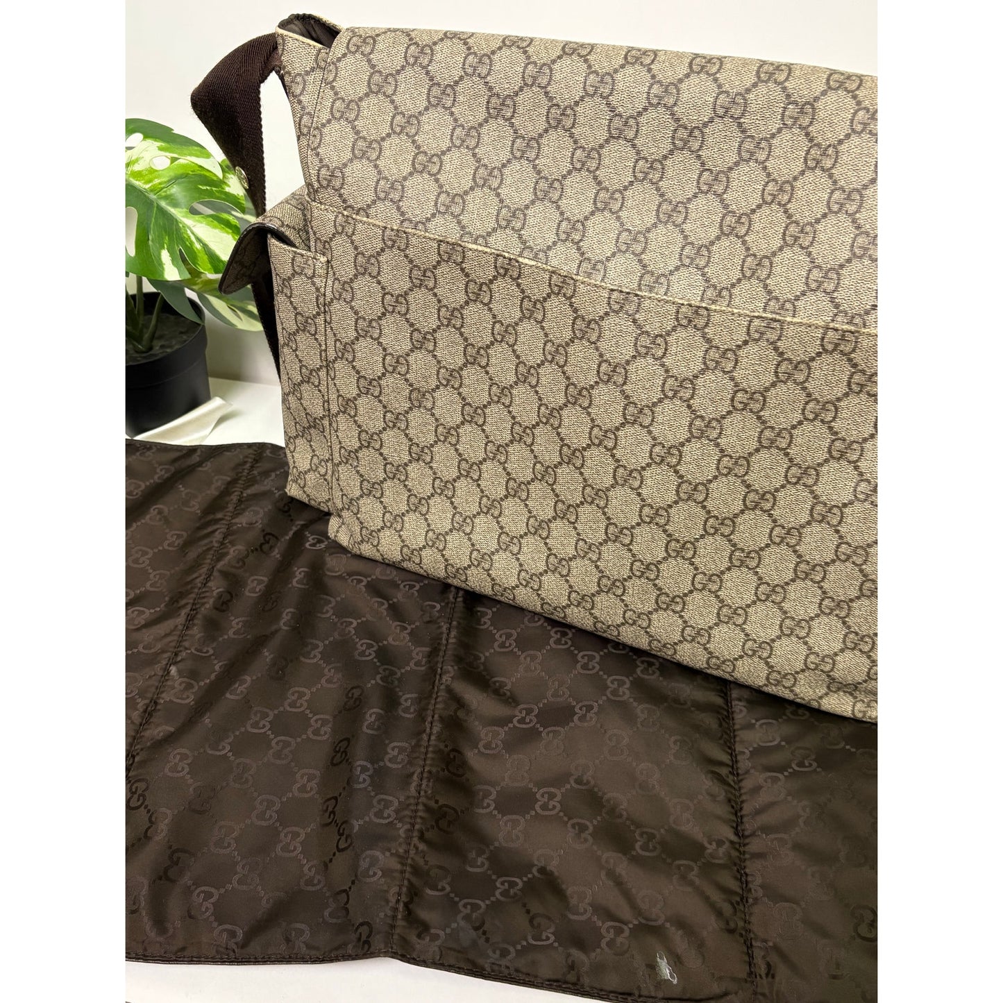 Gucci GG monogram supreme diaper crossbody side bag