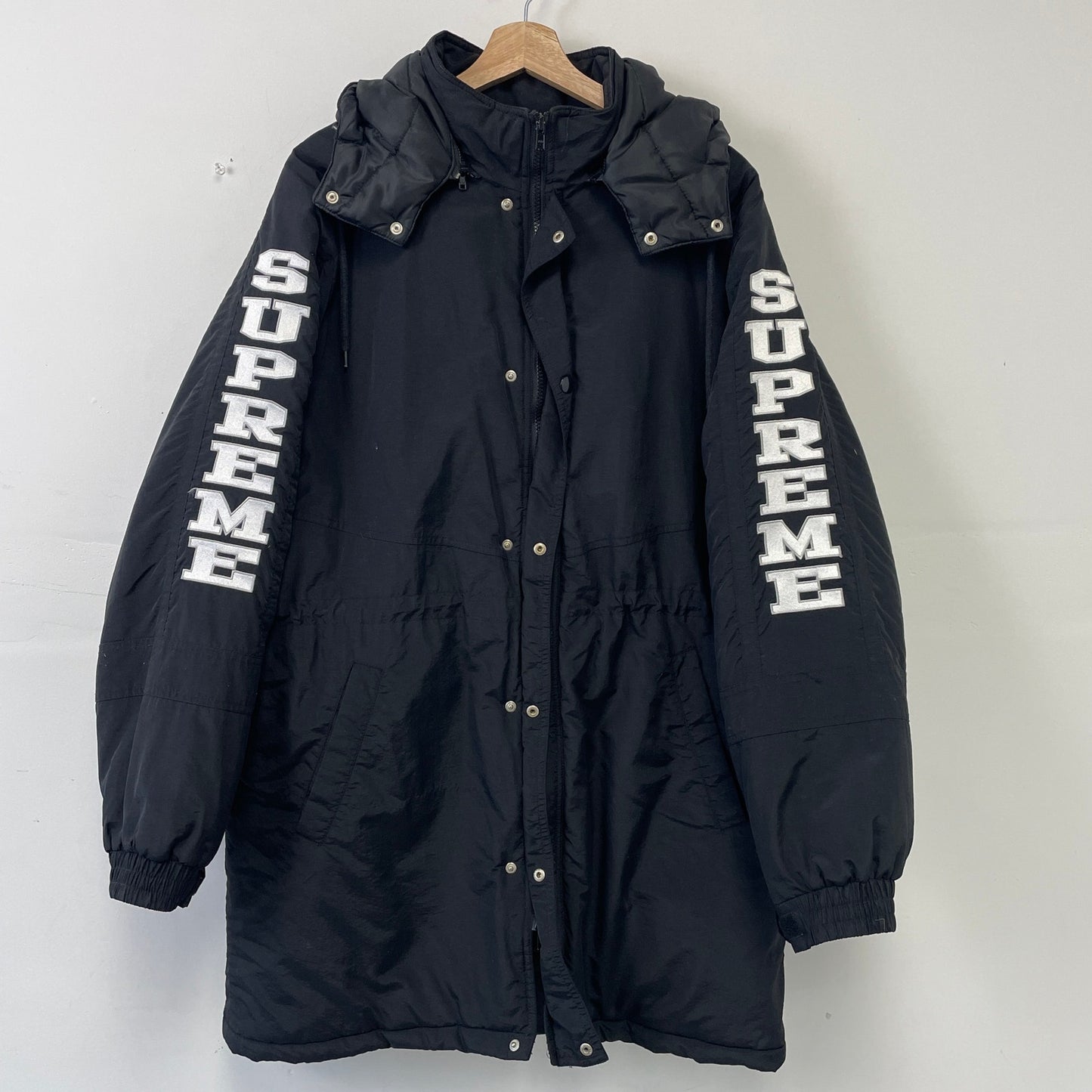 Supreme Sleeve Logo Sideline Parka jacket L