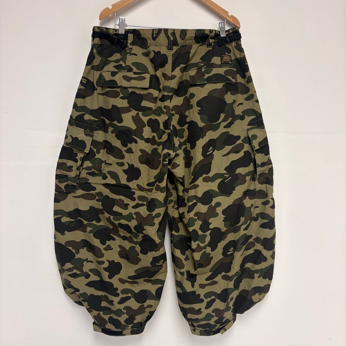 BAPE 6 pocket Camo cargo tobi parachute pants Medium