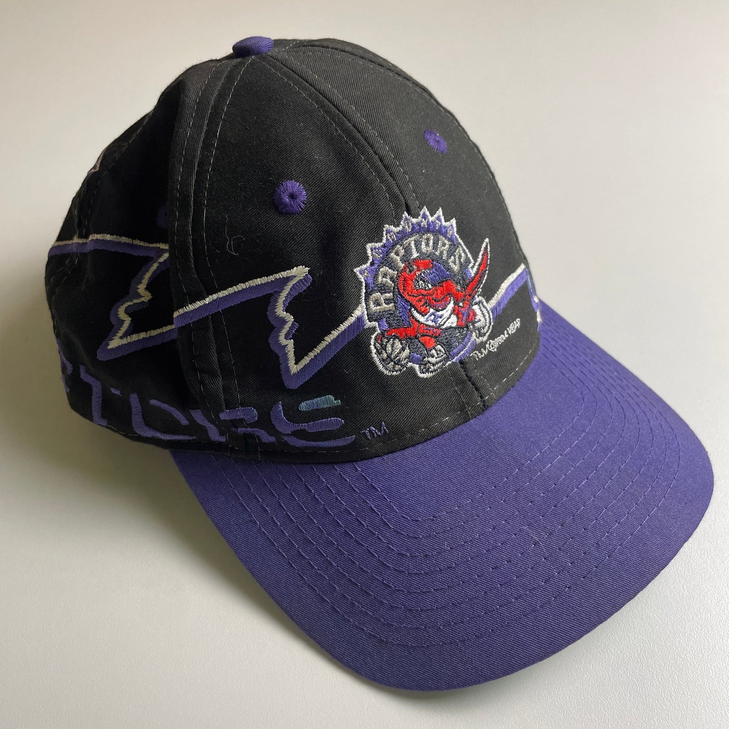 vintage raptors hat shark tooth FLAWED