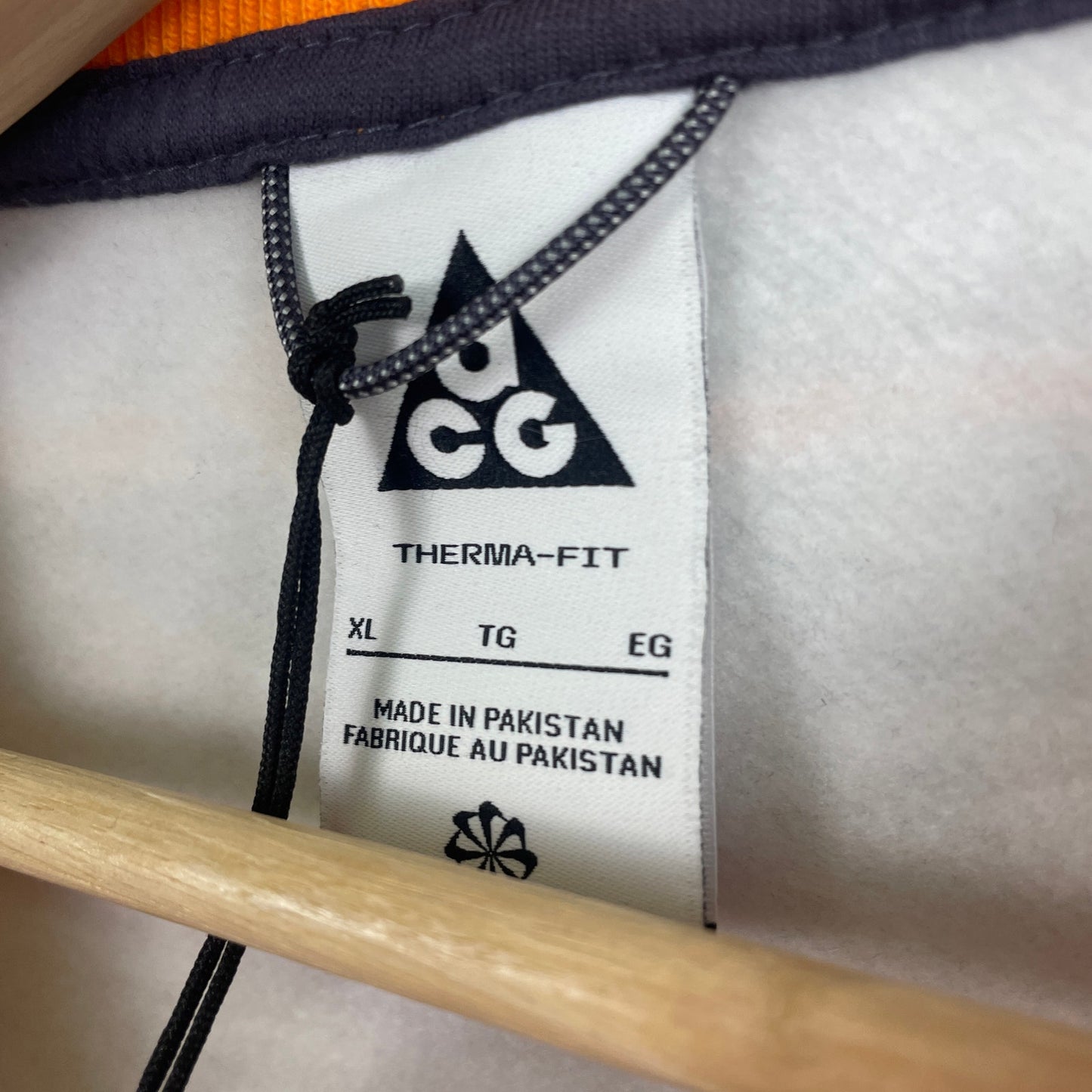 Nike ACG Nike aop orange crewneck XL NWT