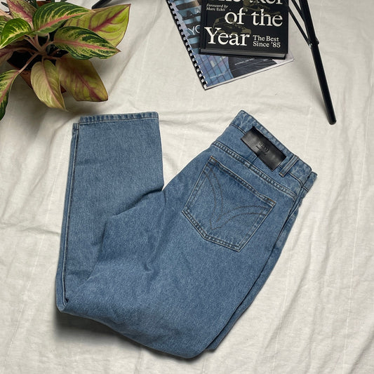 AMI tapered leg lightwash jeans 31