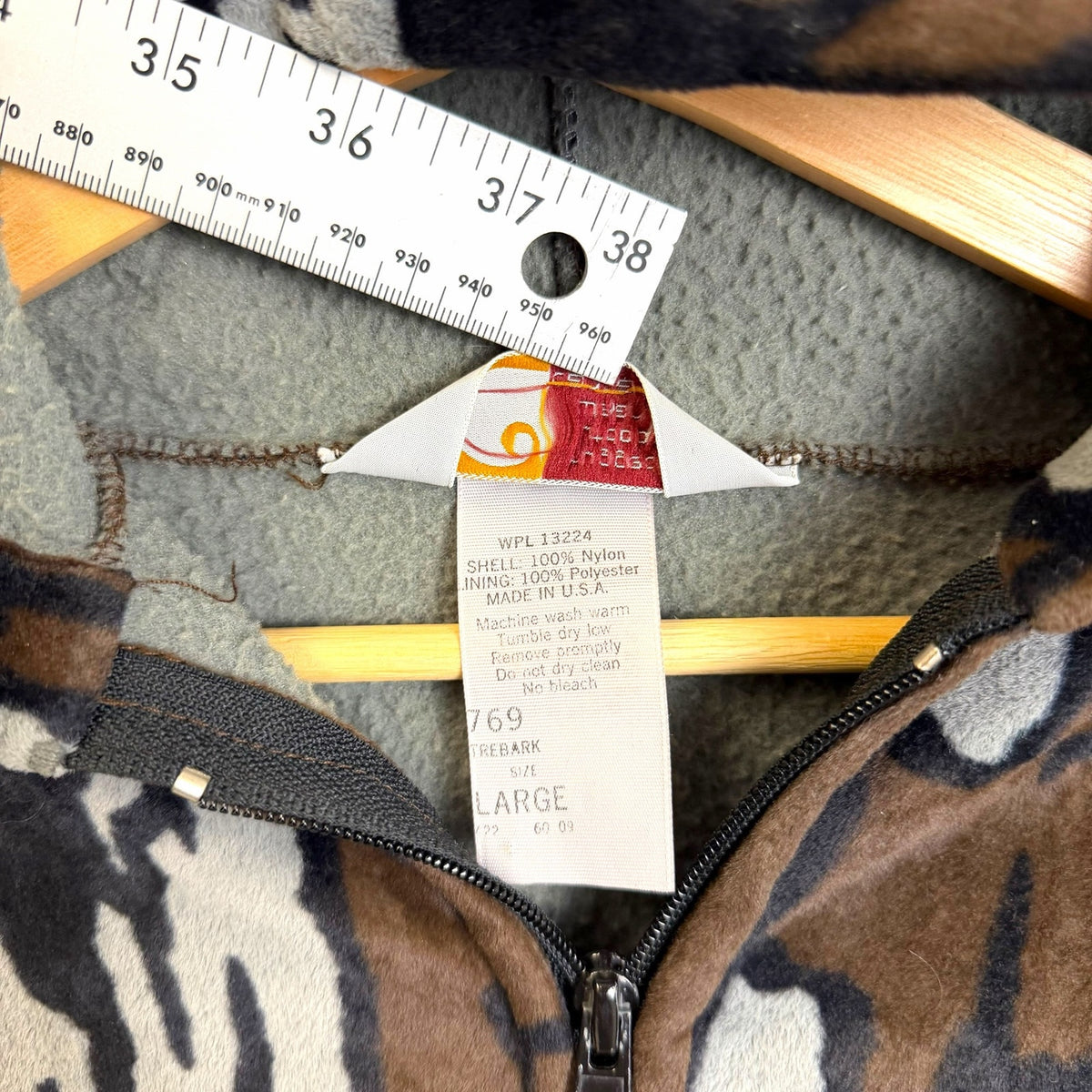 Vintage Carhartt Treebark Camo Active Jacket L