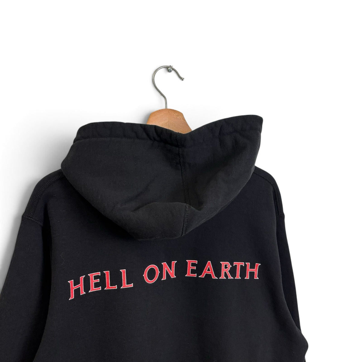 New Supreme x Hellraiser Hell on Earth Hooded Sweatshirt SS18 M