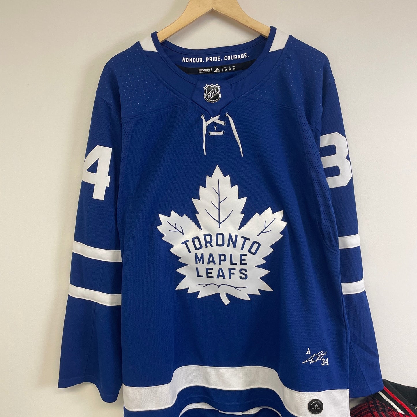 Toronto Maple Leafs Mathews Jersey adidas NWT 54