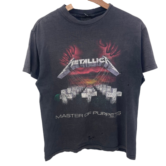 vsresell vintage Metallica Master of Puppets faded black graphic t-shirt with distressed details