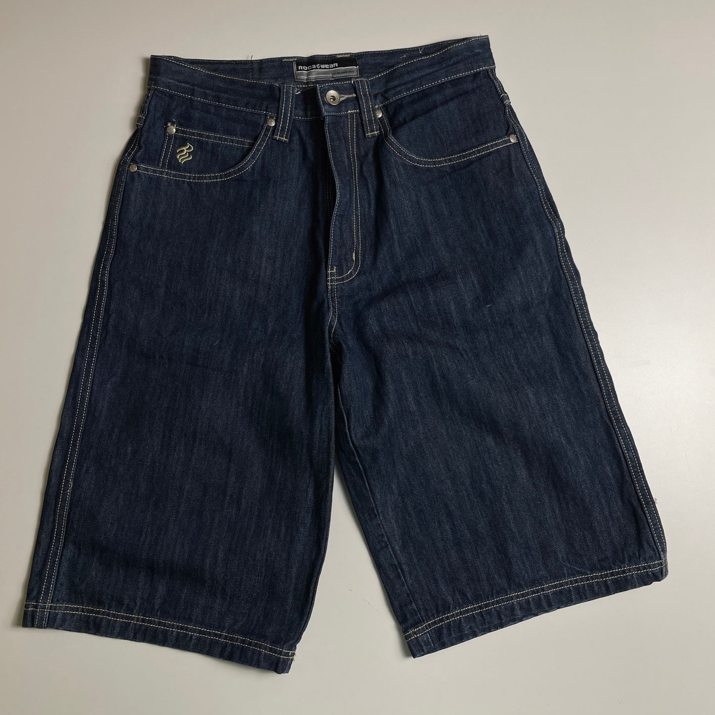 2000s rocawear darkwash jorts 30