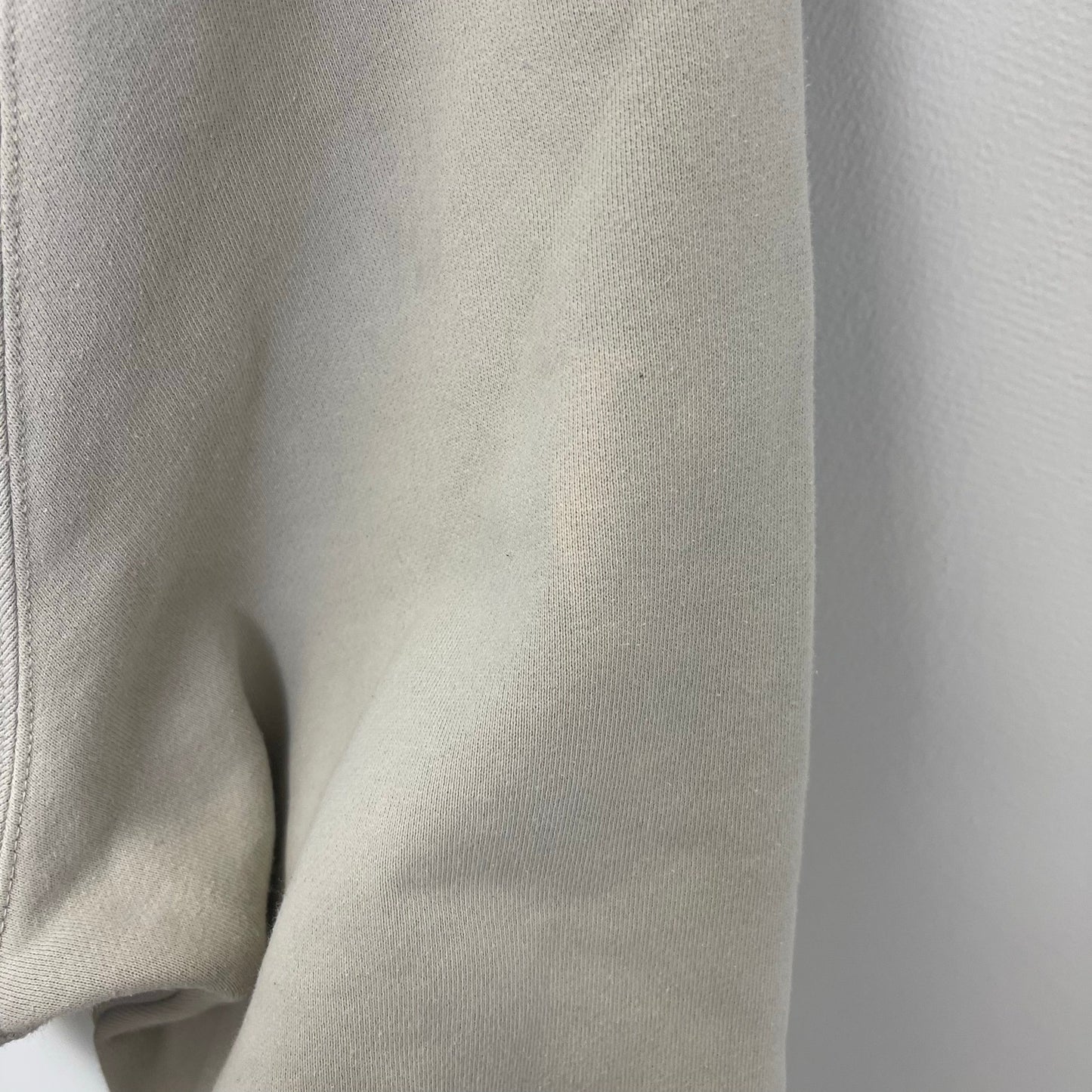Essentials 1977 crewneck M