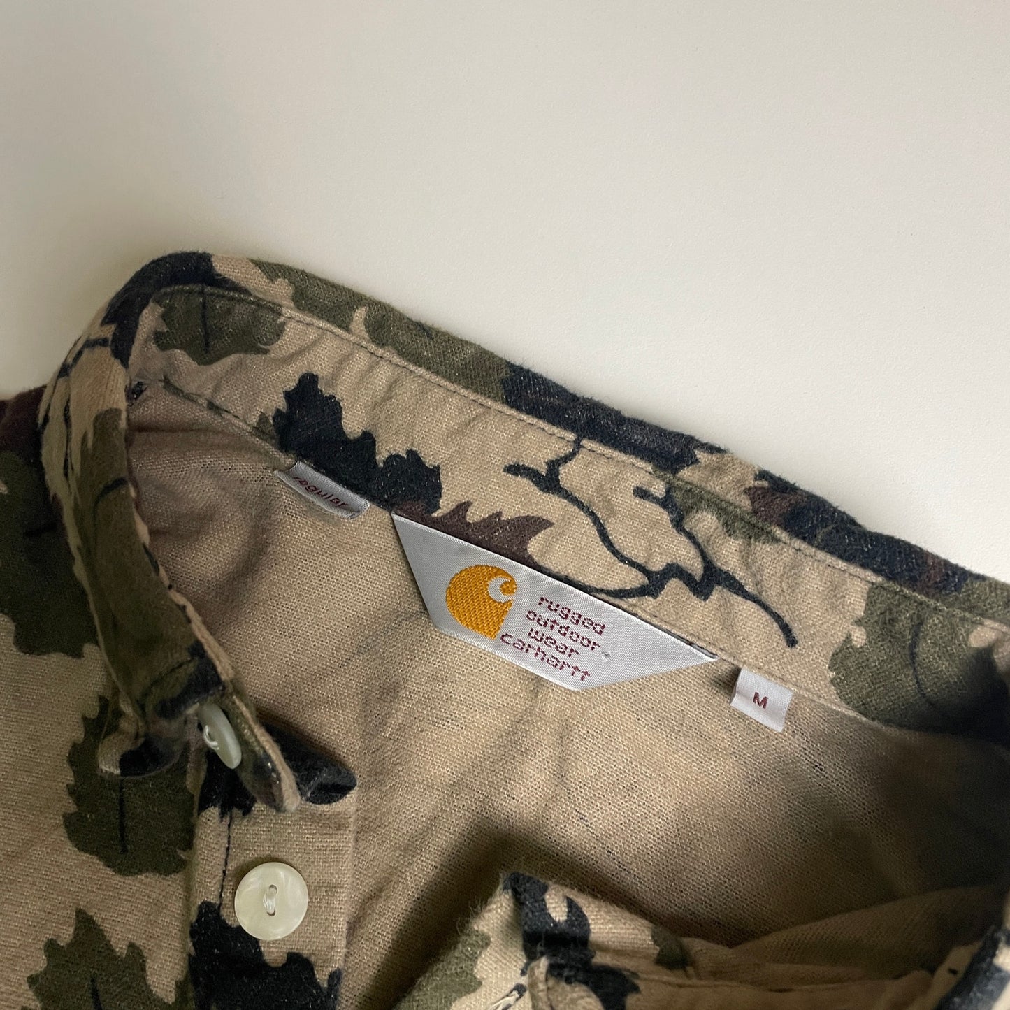 Carhartt WIP camo fleece button up M