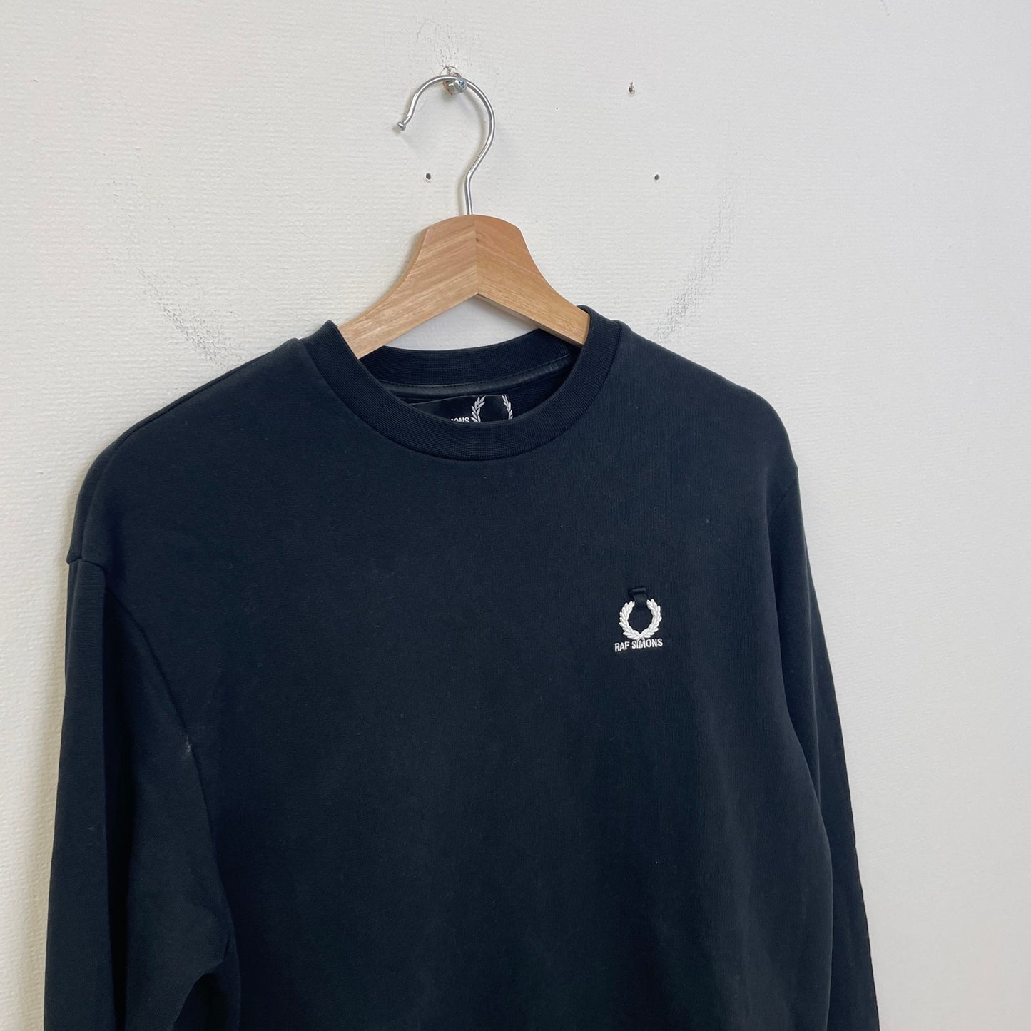 Raf simons x Fred perry black crewneck XS