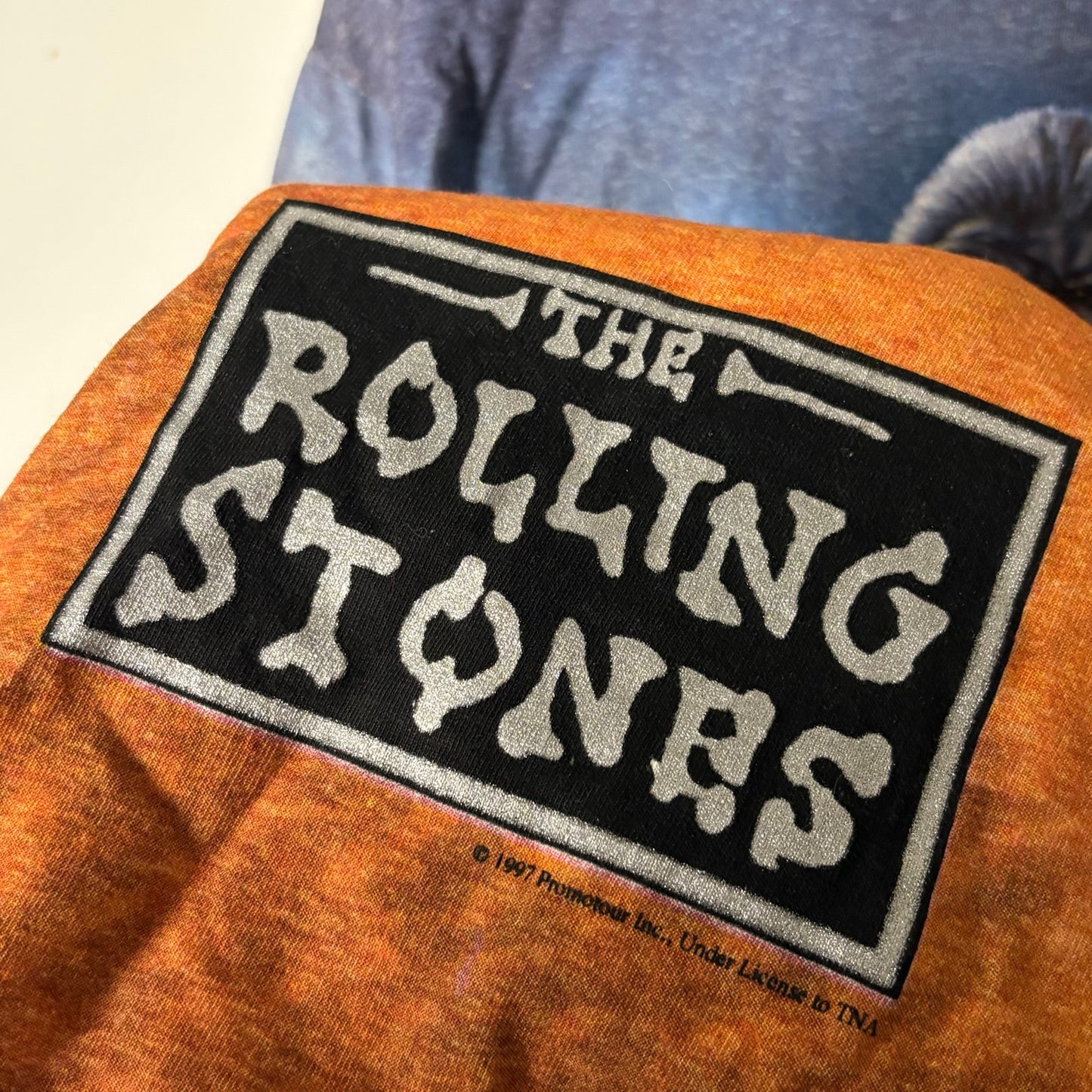 Vintage 1997 The Rolling Stones Bridges to Babylon Tour tee L