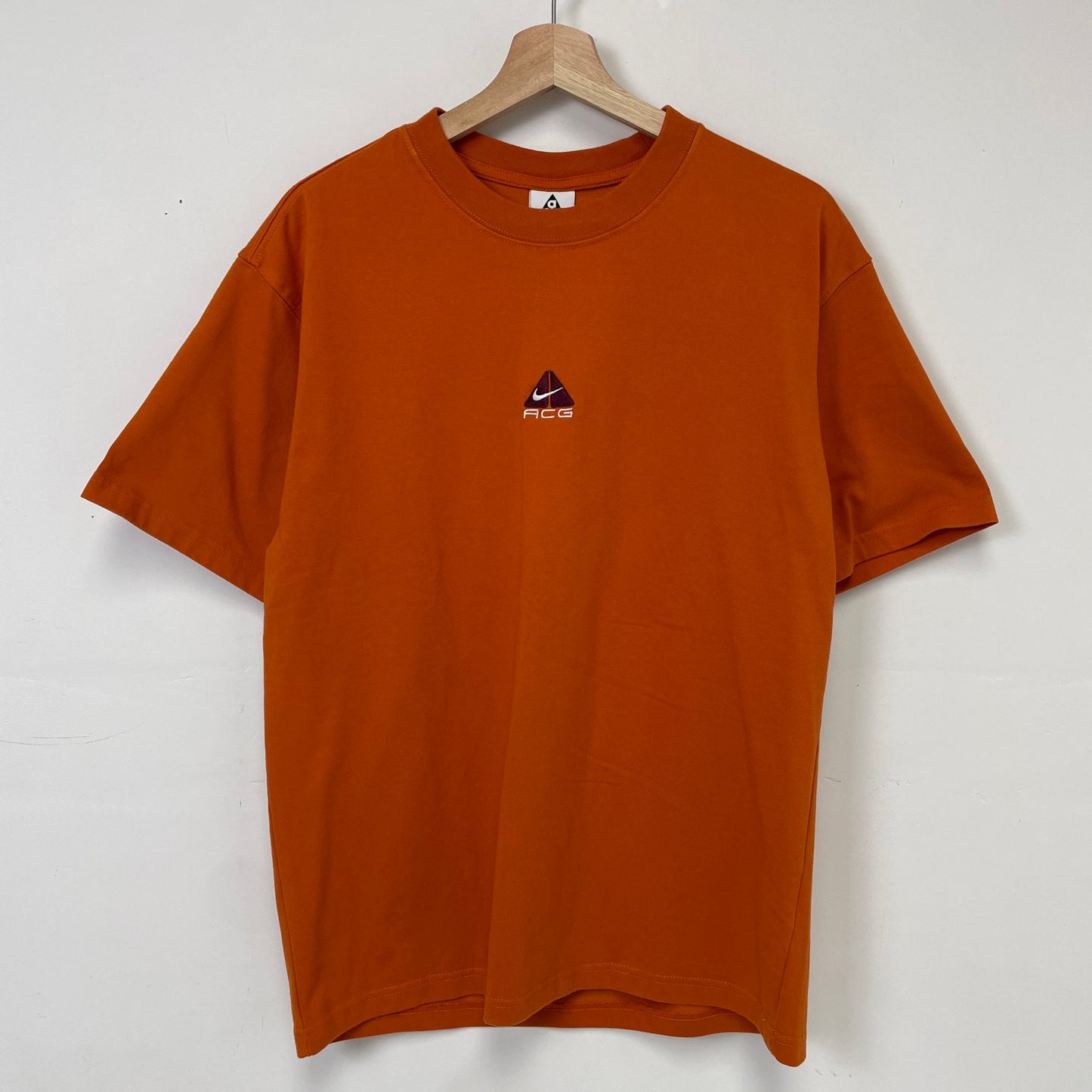 Nike ACG center logo tee shirt S