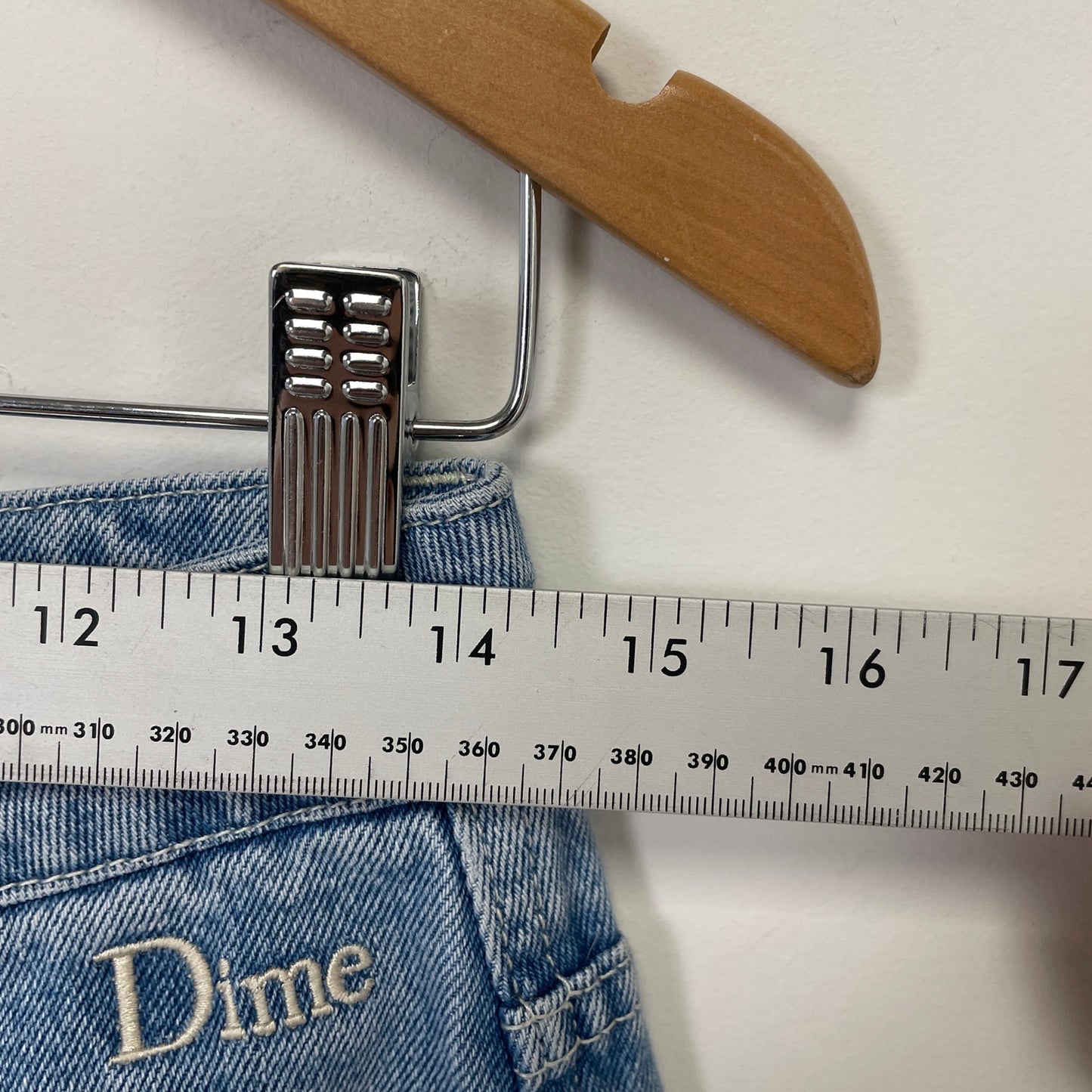 Dime baggy lightwash loose fit jeans 28