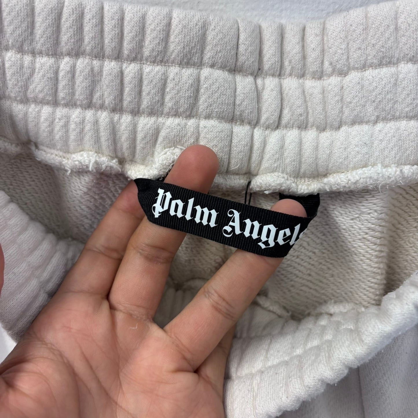 Palm Angels Spray Heart Shorts M